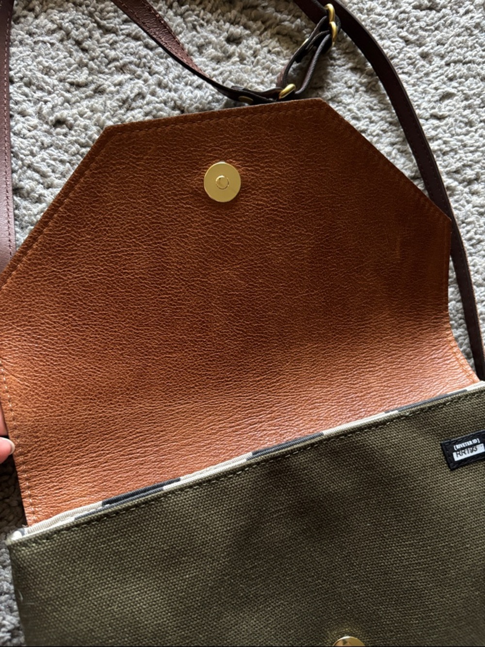 R. Riveter Brown Leather & Green Canvas Crossbody Bag - Picture 4 of 8